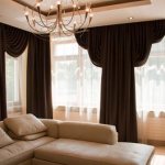 Choisir des rideaux pour trois fenêtres