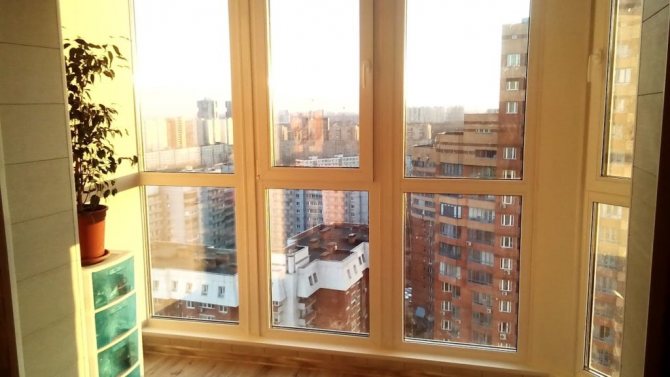 Le choix des matériaux de construction et des conceptions pour les cloisons de balcon