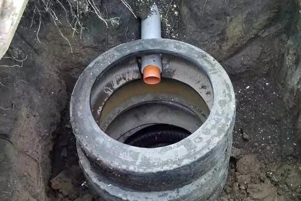 Cesspool des pneus de voiture