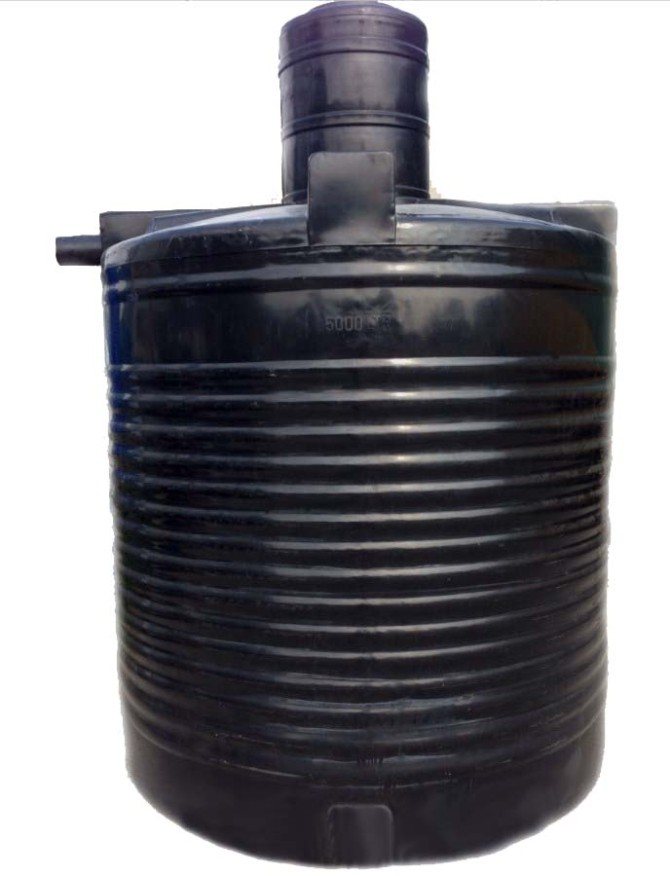 Puisard d'un réservoir en plastique