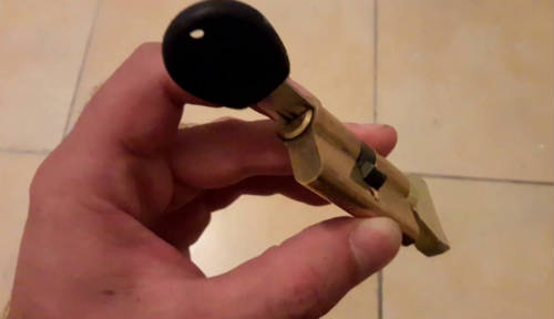 remplacement de larve