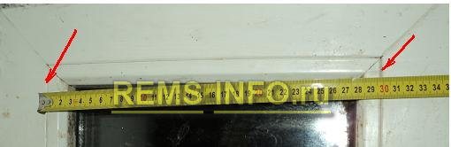 Remplacement d'une unité de verre d'une fenêtre en plastique. Prise de mesures.