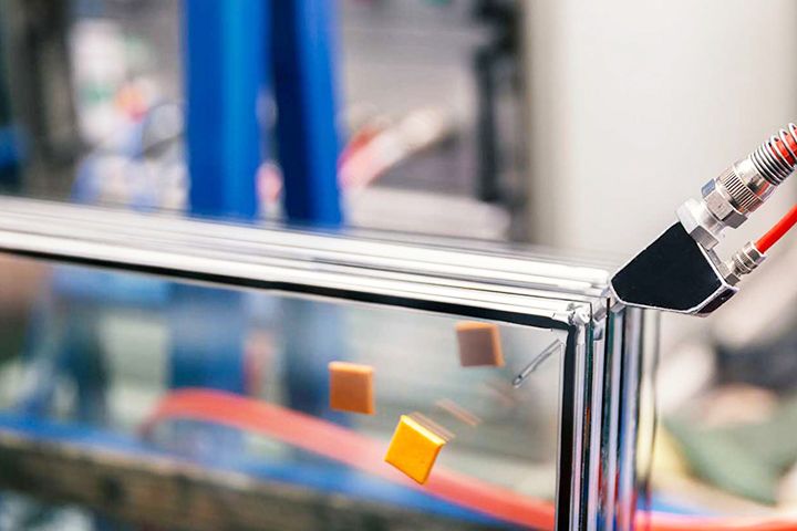 Remplissage d'une unité de verre avec du gaz inerte pour les fenêtres premium