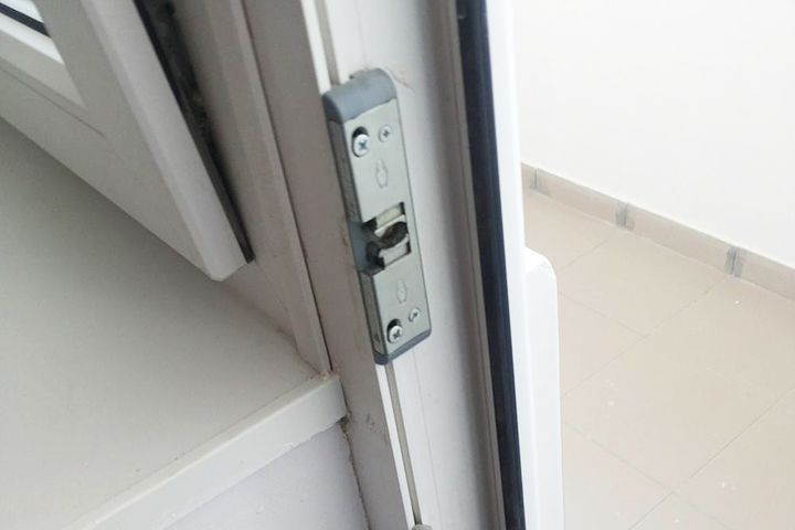 Loquet pour porte de balcon