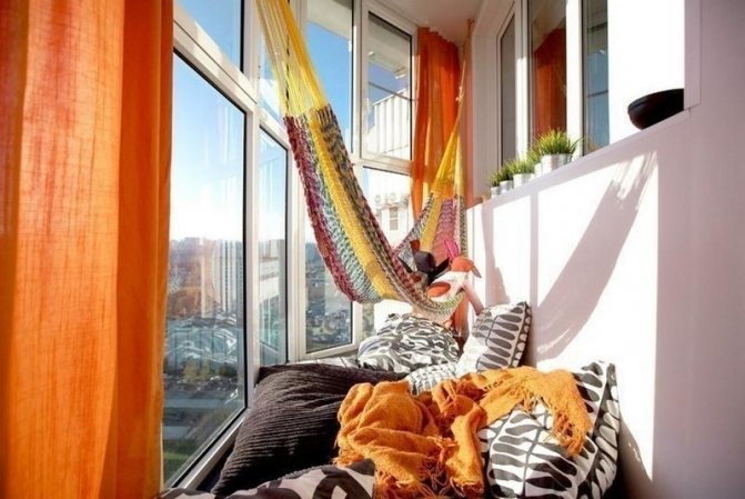 coin salon sur le balcon